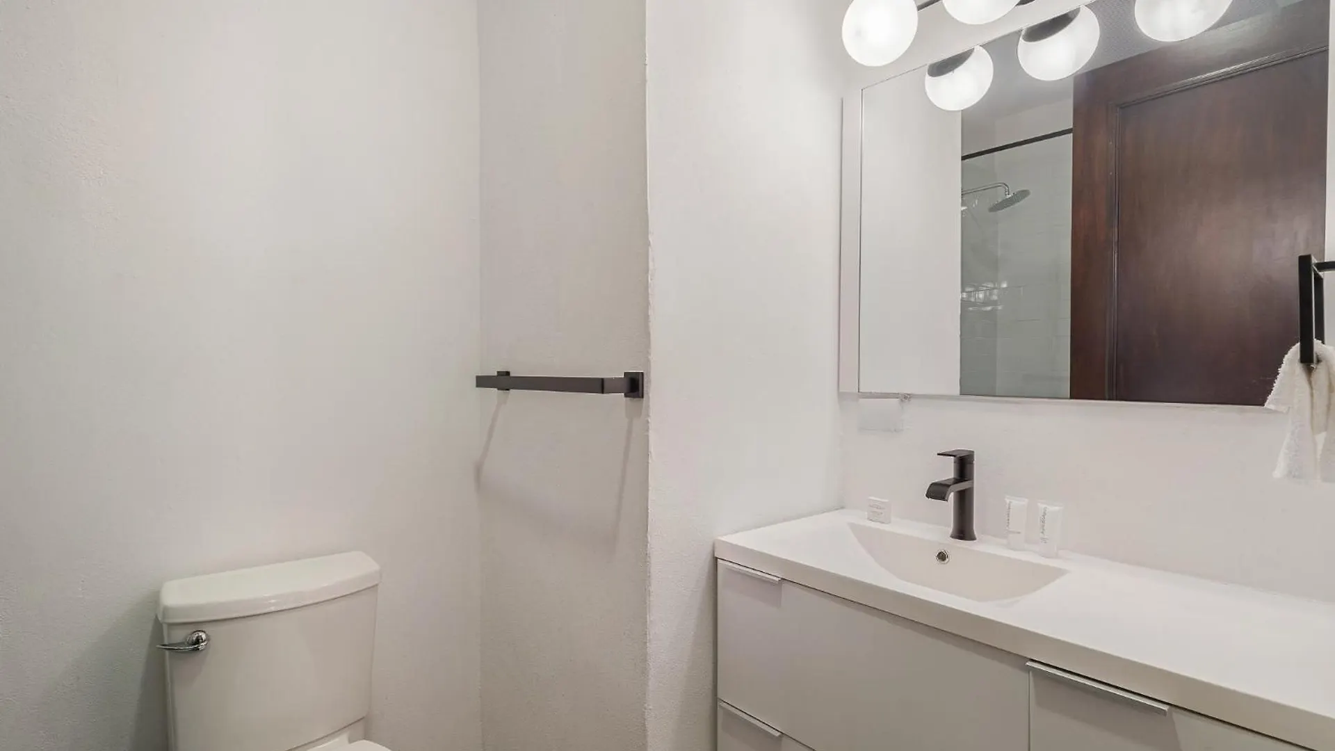 Soho House Private Patio - Luxury Appartment San Juan